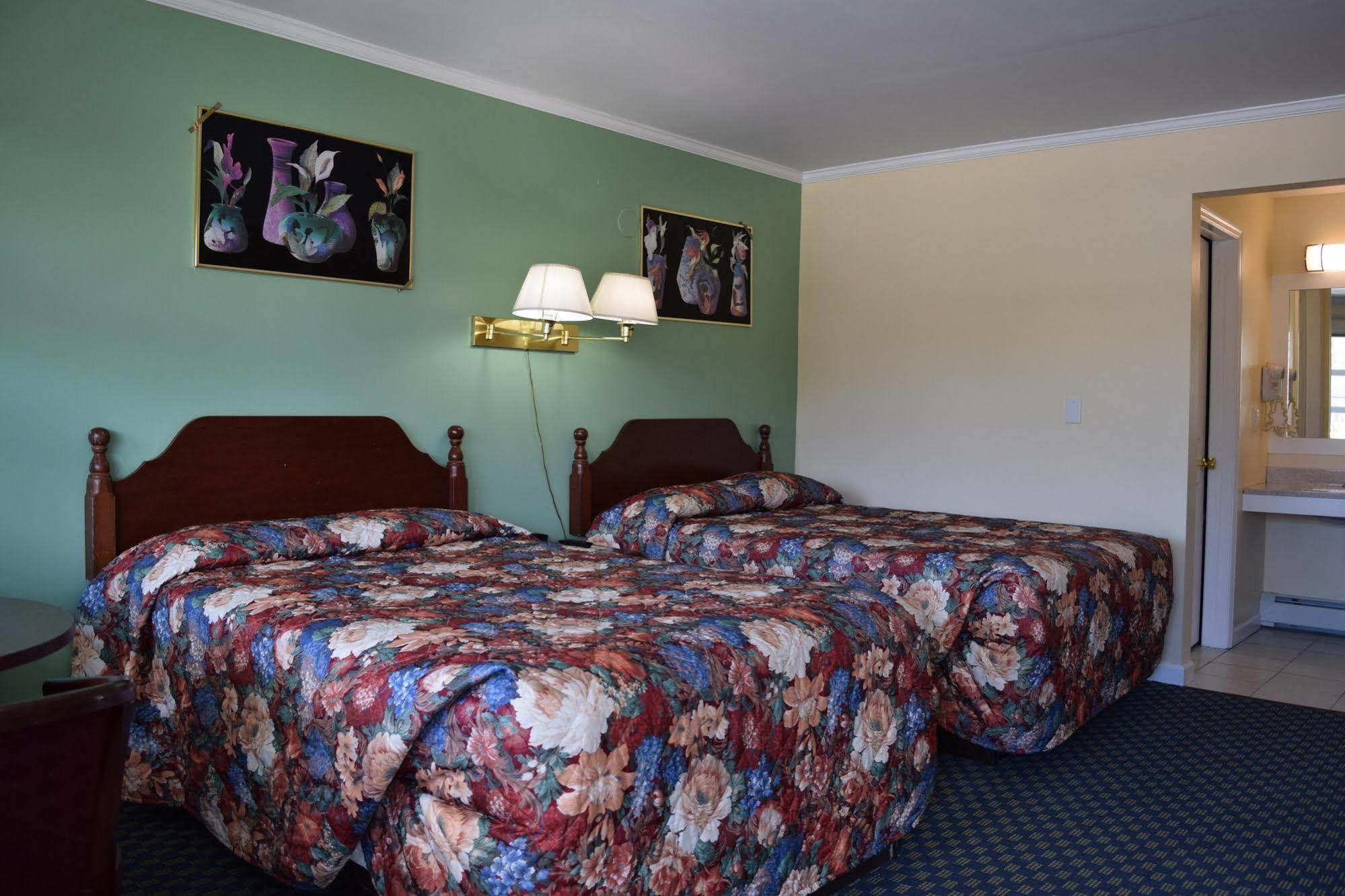 Top Hill Motel Saratoga Springs Exteriér fotografie